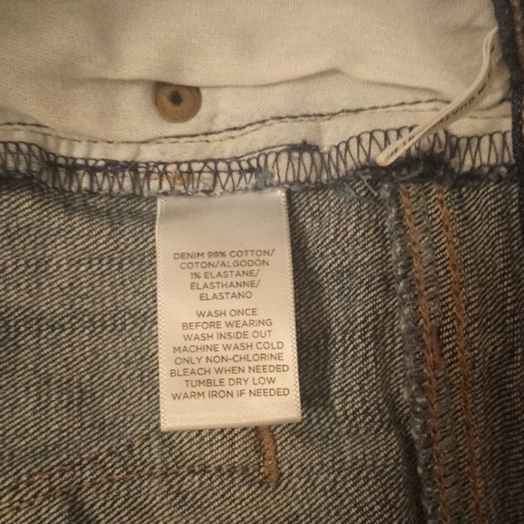 💢Distressed ANN TAYLOR LOFT Jean Shorts-Size 30 - Picture 5 of 5